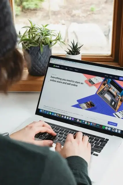 Shopify, WooCommerce or MedusaShopify, WooCommerce or Medusa